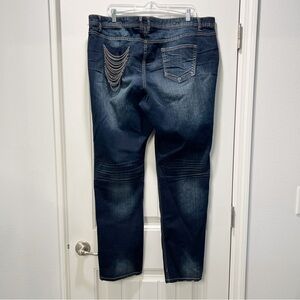 LYS Women's Denim Blue Jeans Size 20W Back Pocket Chain Accent Plus Size